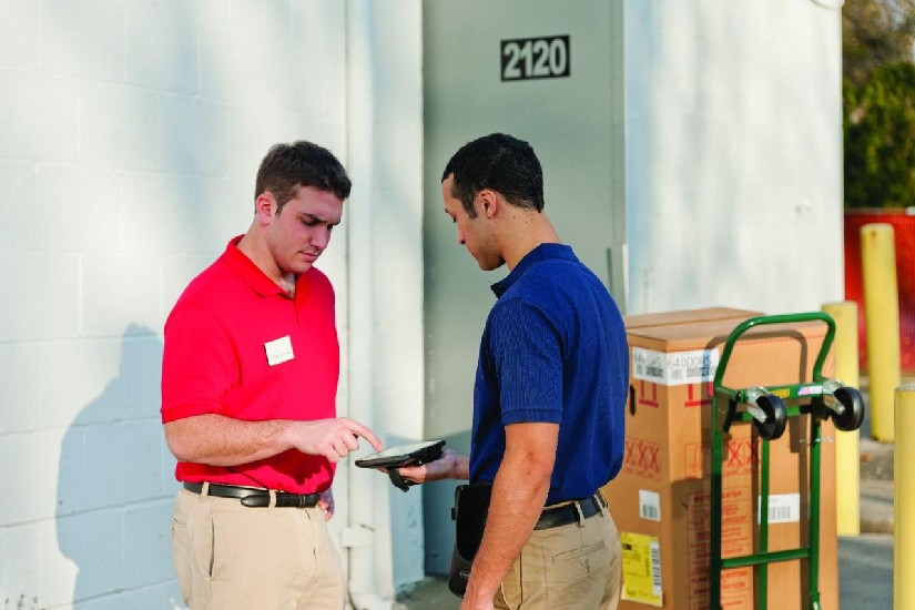 et1-delivery-signature-application-photography-print-72dpi